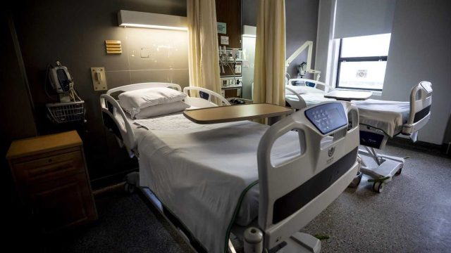 Growing Crisis: Over 700 Quebec Patients Await Long-Term Care