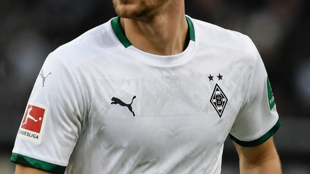 Leeds United Eyes Nico Elvedi for Defensive Reinforcement | bosdomino, permainan kartu remi leng