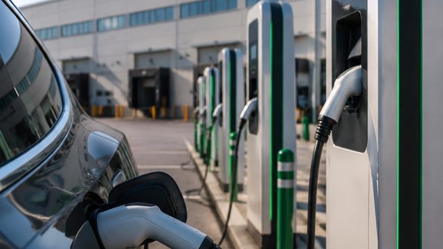 The Rise of Wholesale EV Charging Solutions: A B2B Perspective